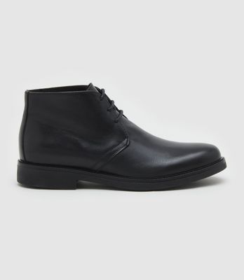 Bottines Ã  lacets en cuir noir