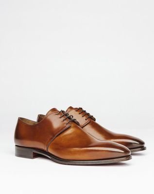Chaussure couture en cuir marron clair