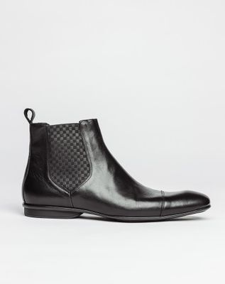 Bottine en cuir noir