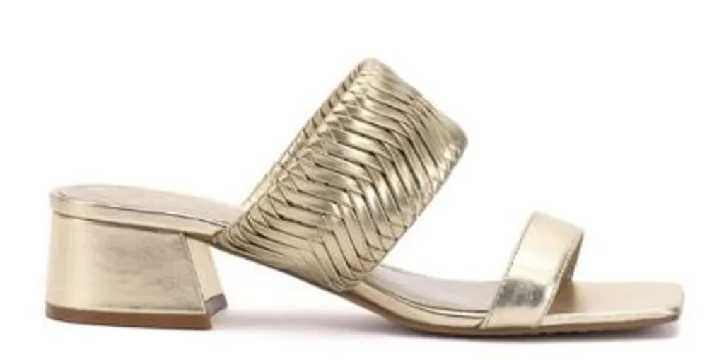 Vince Camuto Shamira Sandal: Gld