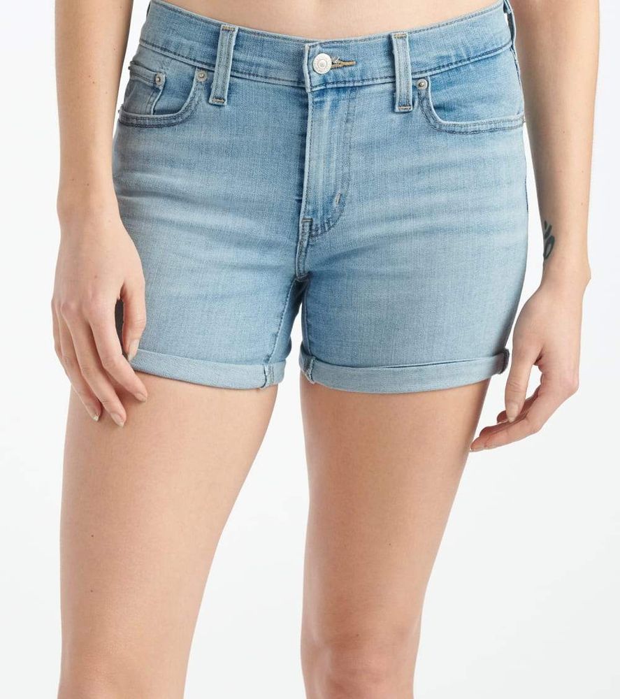 Levi's Mid length Updated Shorts | Alexandria Mall