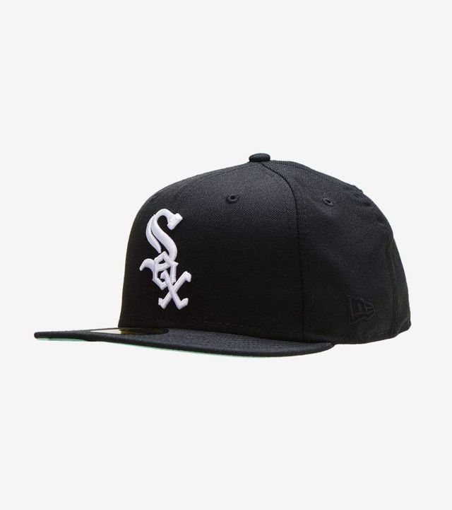 Shop New Era 59Fifty Chicago White Sox Fitted Hat 11941909 black