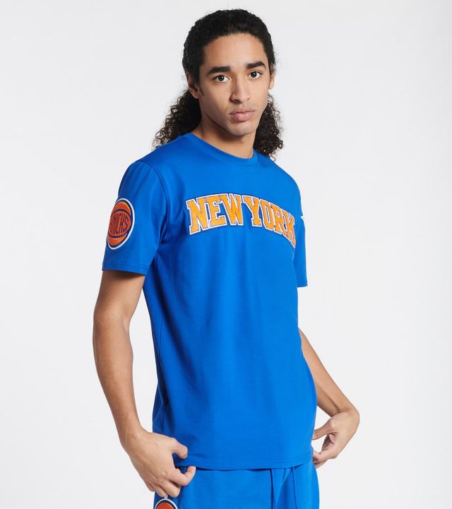 Shop Mitchell & Ness New York Knicks Willis Reed Jersey SMJY4310NYK69-SLV  grey