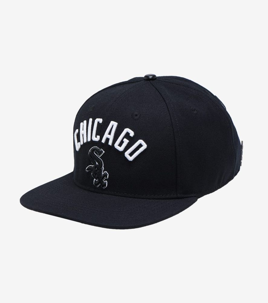 Pro Standard Detroit Tigers Stacked Logo Snapback in Blue | LDT731960