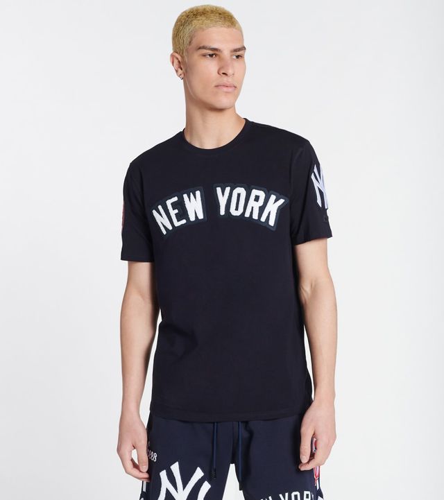 Pro Standard Mens New York Yankees Pro Team T-Shirt LNY131148-MDN Navy, L / Midnight Navy