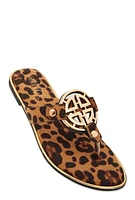 Womens Metallic Geometric Pendant Thong Slide Sandals,