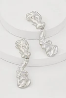 Womens Metallic Molten Drop Earrings, Silver