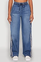 Womens Almost Famous Contrast Trim Whiskered Jeans, Blue, Size L