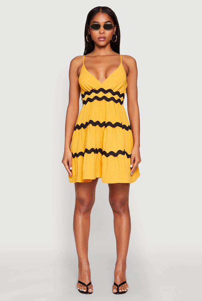 Womens Airy Contrast Trim Tiered Dress, Yellow, Size L