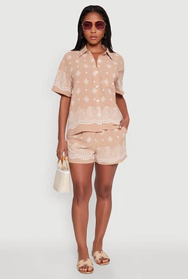 Womens Crepe Knit Bandana Print Shorts,