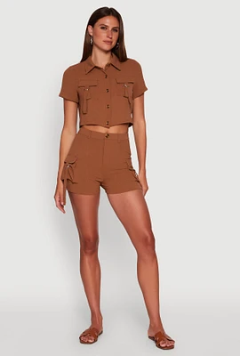 Womens Trendy Crepe Knit High Waisted Cargo Shorts, Brown, Size S
