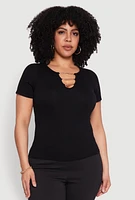 Womens Plus Seamless Rib Knit Chain Keyhole Tee,