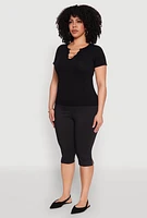 Womens Plus Seamless Rib Knit Chain Keyhole Tee,