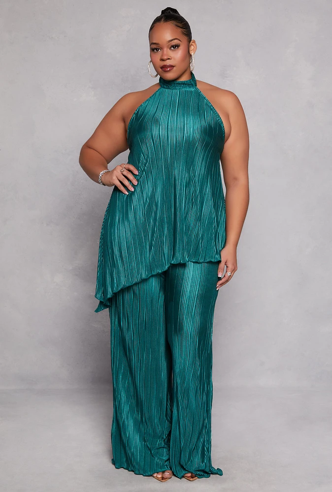 Womens Plus Size Almost Famous Plisse Asymmetrical Hem Halter Top, Green, Size 2X