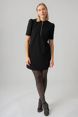 La robe droite demi zip à manches bouffantes