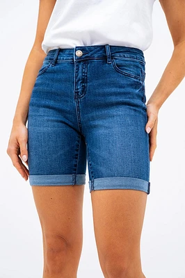 Le bermuda en denim extensible
