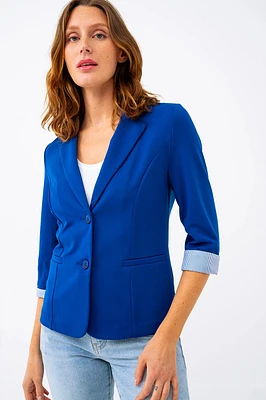 Le blazer manches à revers contraste