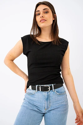 Le t-shirt uni à fronces