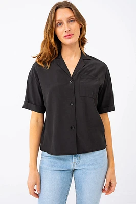 La blouse courte unie