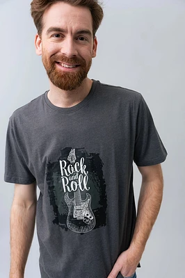 Le t-shirt imprimé «Rock and Roll»