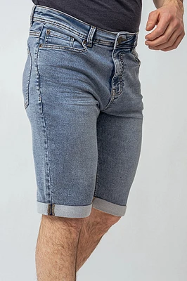 Le bermuda en denim décontracté