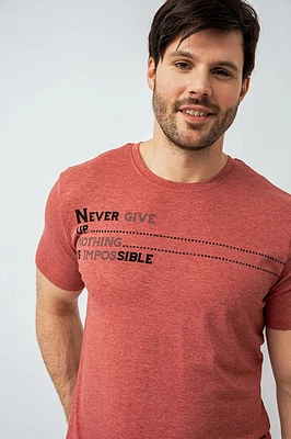 Le t-shirt imprimé ‘’Never Give up’’