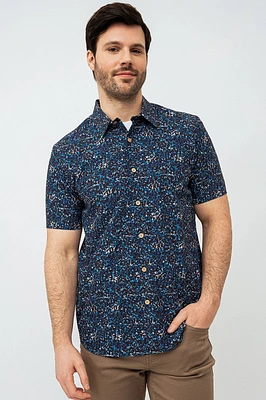 La chemise imprimée avec boutons effet bois