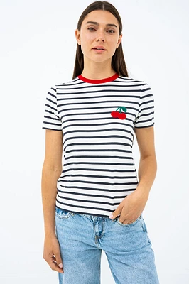 Le t-shirt rayé avec broderie de cerises