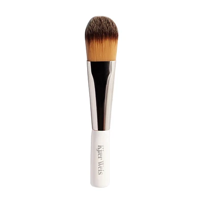 Blush Foundation Brush