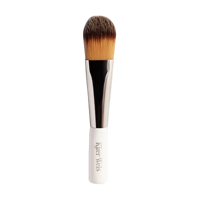 Blush Foundation Brush