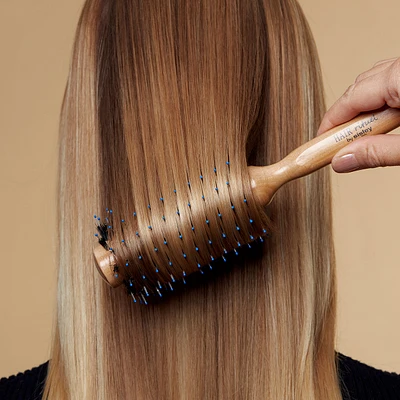 The Blow-Dry Brush N°1