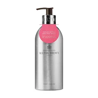 Infinite Bottle Fiery Pink Pepper Bath and Shower Gel