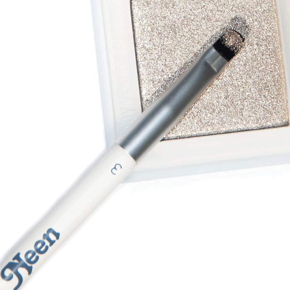 Duo Precision Eyeshadow Brush