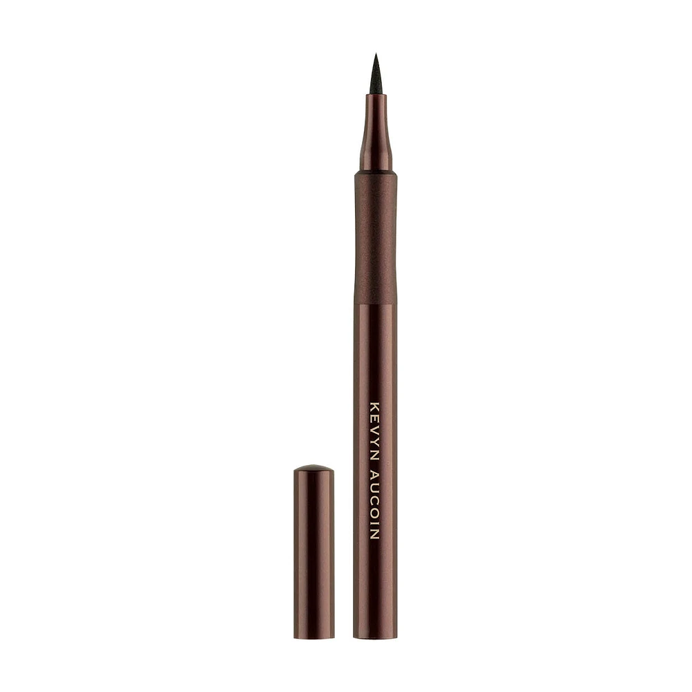 The Precision Liquid Liner