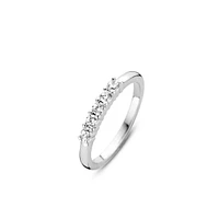 Five On Top Ring