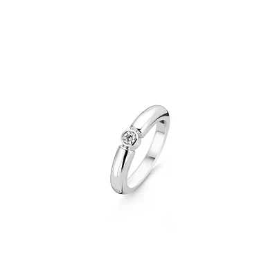 Center of Attention Ring
