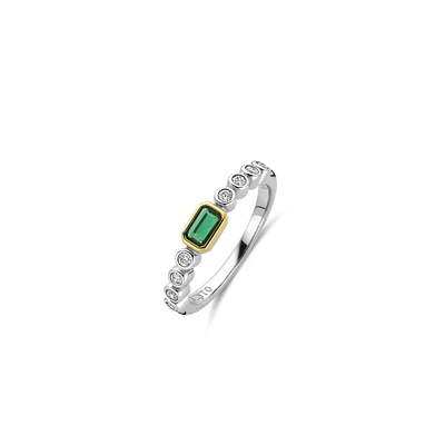 Round Bezel Green Emerald Cut Ring