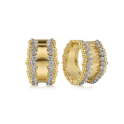 Bujukan Wide Diamond Huggie Earrings 17MM