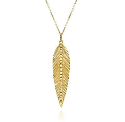 Bujukan Leaf Necklace