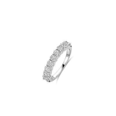 Classic Elegance Silver Ring