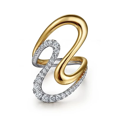 Twisted Statement Diamonds Ring