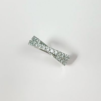 Crossover .75ct Diamond Ring