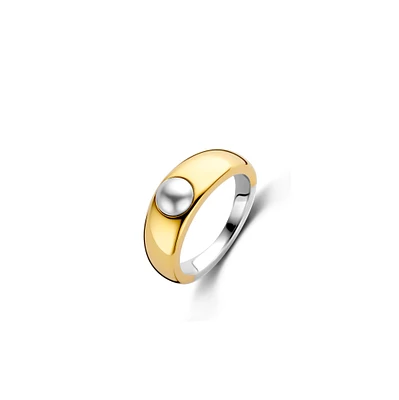 Divine Pearl Ring