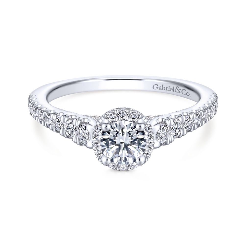 Round Diamond Halo Ring