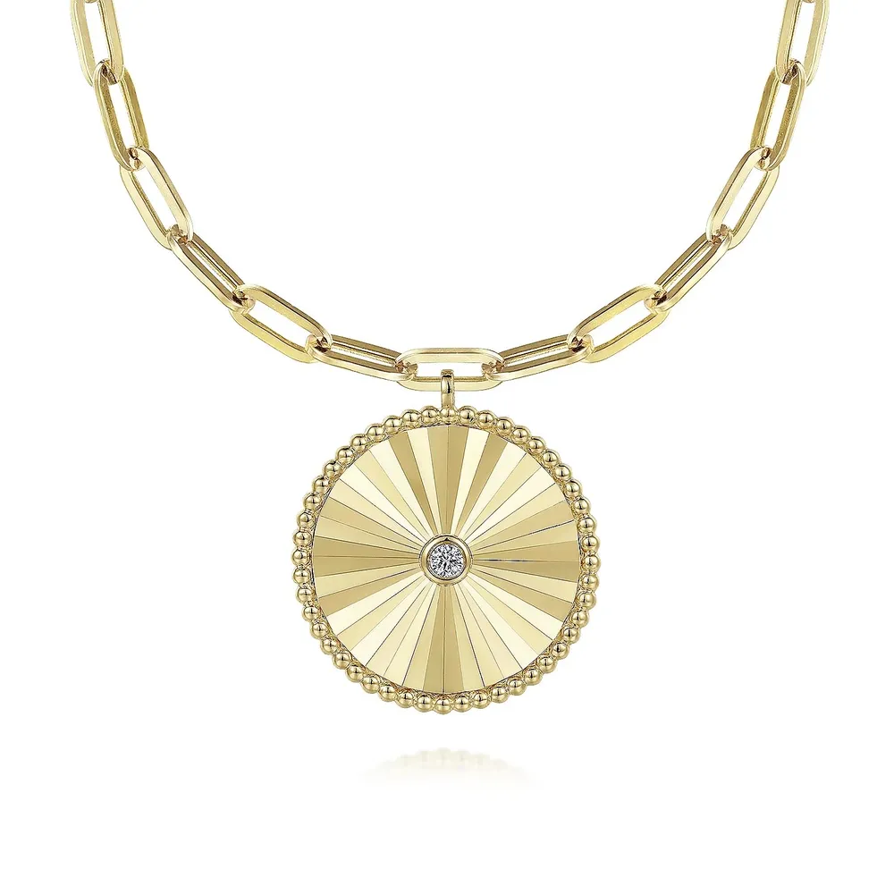Paperclip Fluttering Medallion Necklace