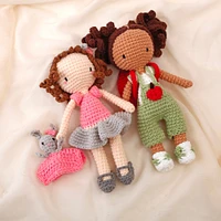 Jolie poupée à crocheter - Lina