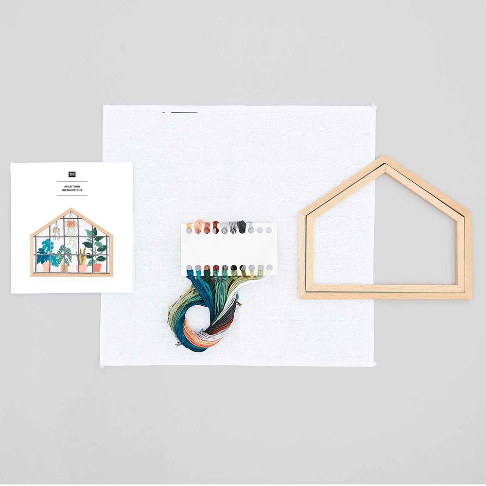 X-Stitch Embroidery Kit - Urban Jungle