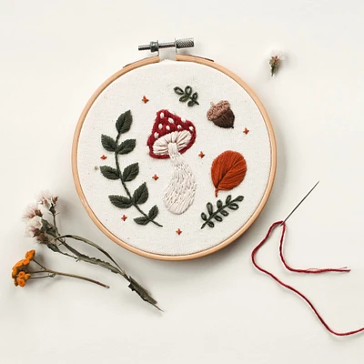 Kit broderie DIY - forêt de champignons