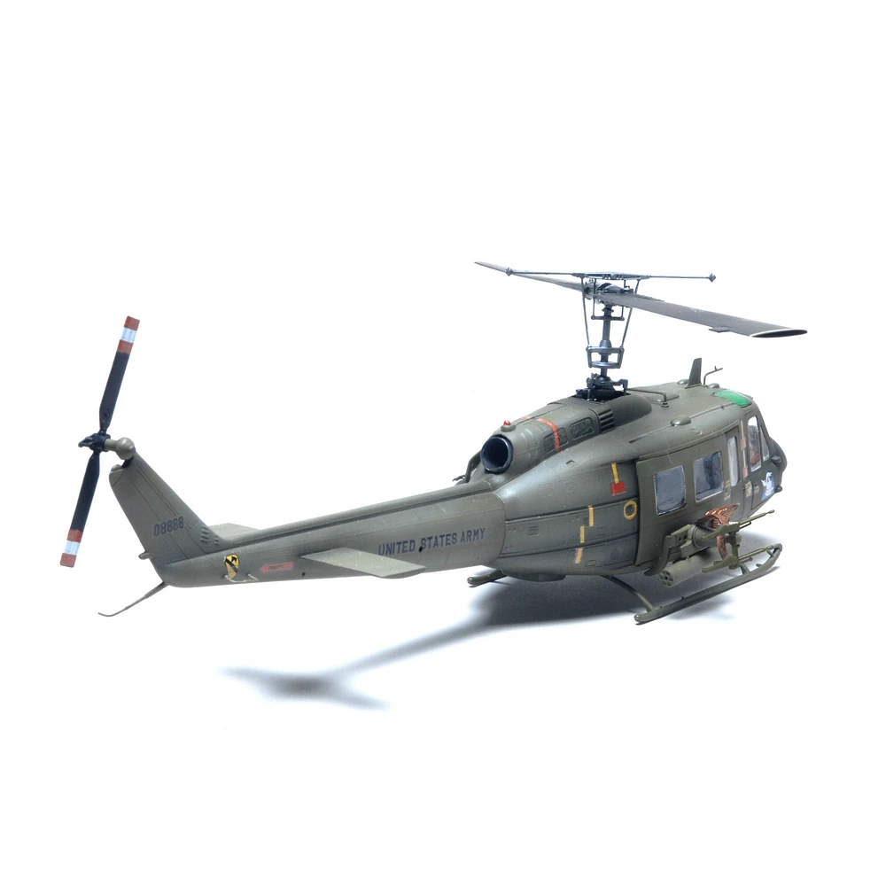 Model Set - UH-1D Huey Gunship