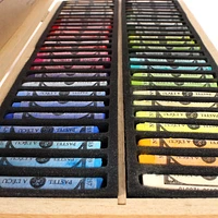 Coffret en bois de 50 pastels à l’écu